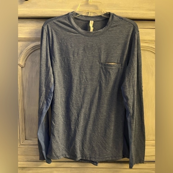 Men’s Lululemon Heathered Blue‎ Long Sleeve Dri-Fit Pocket Shirt - Picture 1 of 6